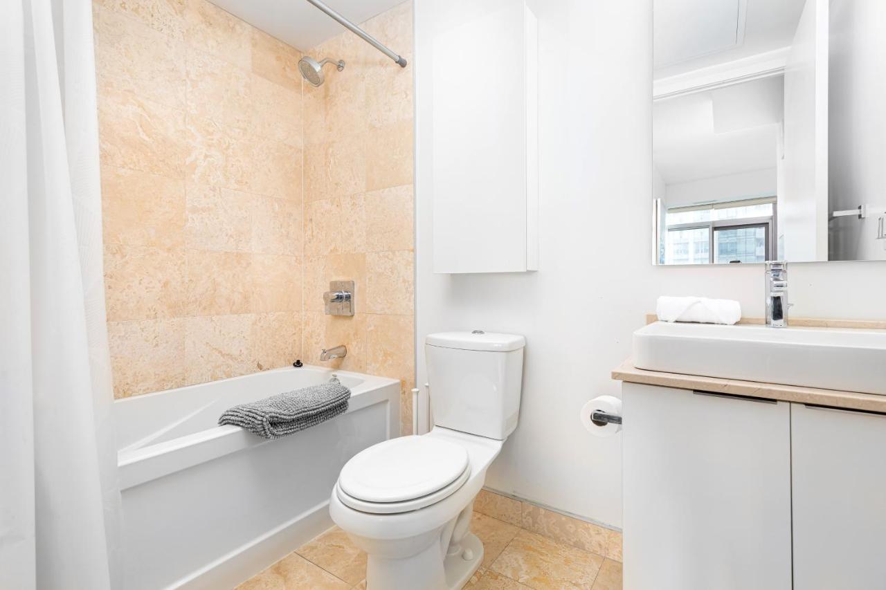 Downtown Toronto Condo Near Cn Tower, Mtcc, Rogers Center , Union Station Екстер'єр фото
