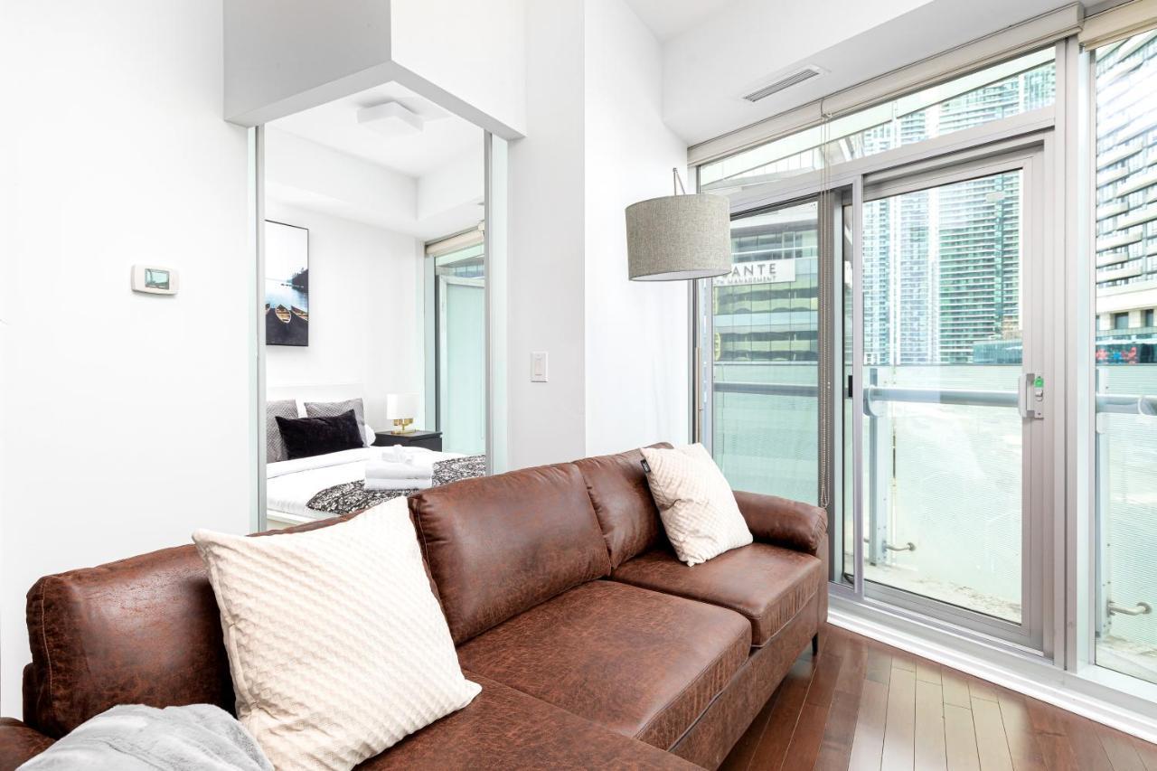 Downtown Toronto Condo Near Cn Tower, Mtcc, Rogers Center , Union Station Екстер'єр фото
